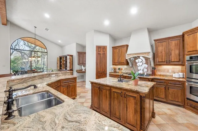 $1,000,000 | 8309 Ashbriar Lane, Fort Worth, TX 76126