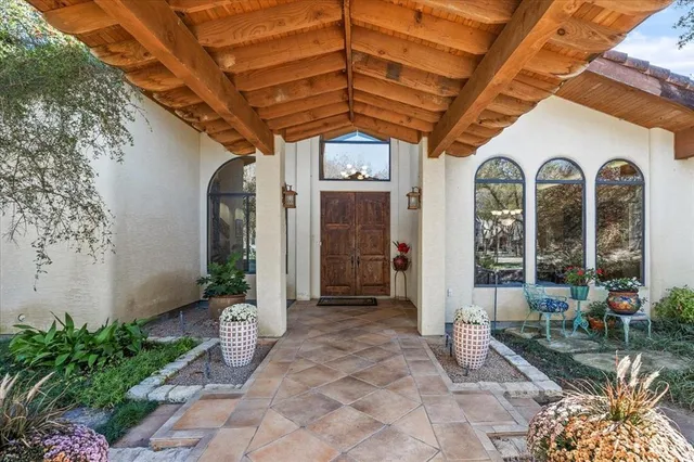 $1,000,000 | 8309 Ashbriar Lane, Fort Worth, TX 76126