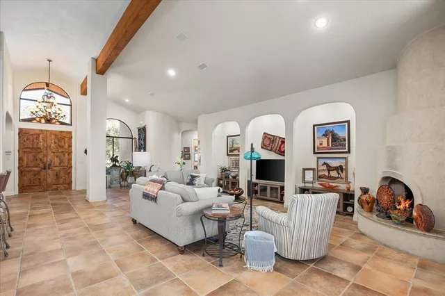 $1,000,000 | 8309 Ashbriar Lane, Fort Worth, TX 76126