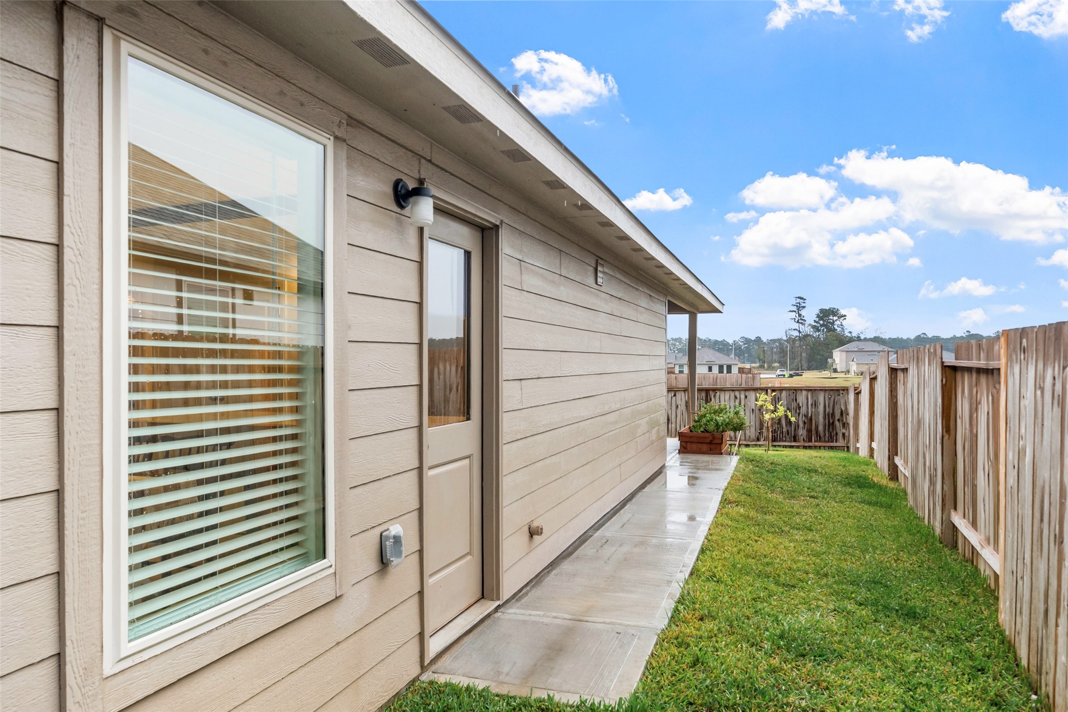 744 Autumn Cherry Trail Magnolia, TX 77354 - Photo 19 of 23