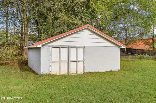 $249,900 | 400 Warren Street, Athens, TN 37303