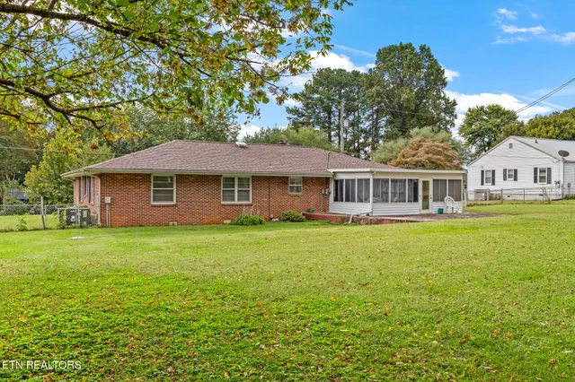$249,900 | 400 Warren Street, Athens, TN 37303