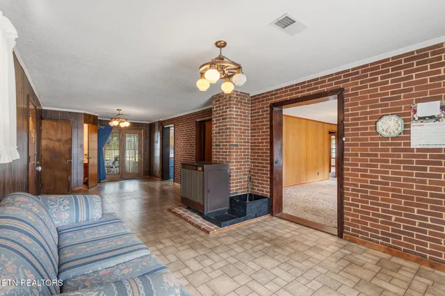 $249,900 | 400 Warren Street, Athens, TN 37303