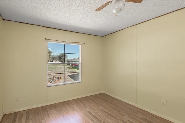 $179,900 | 1579 Tara Drive, Trinity, TX 75862