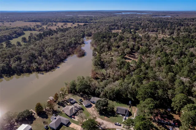 $179,900 | 1579 Tara Drive, Trinity, TX 75862