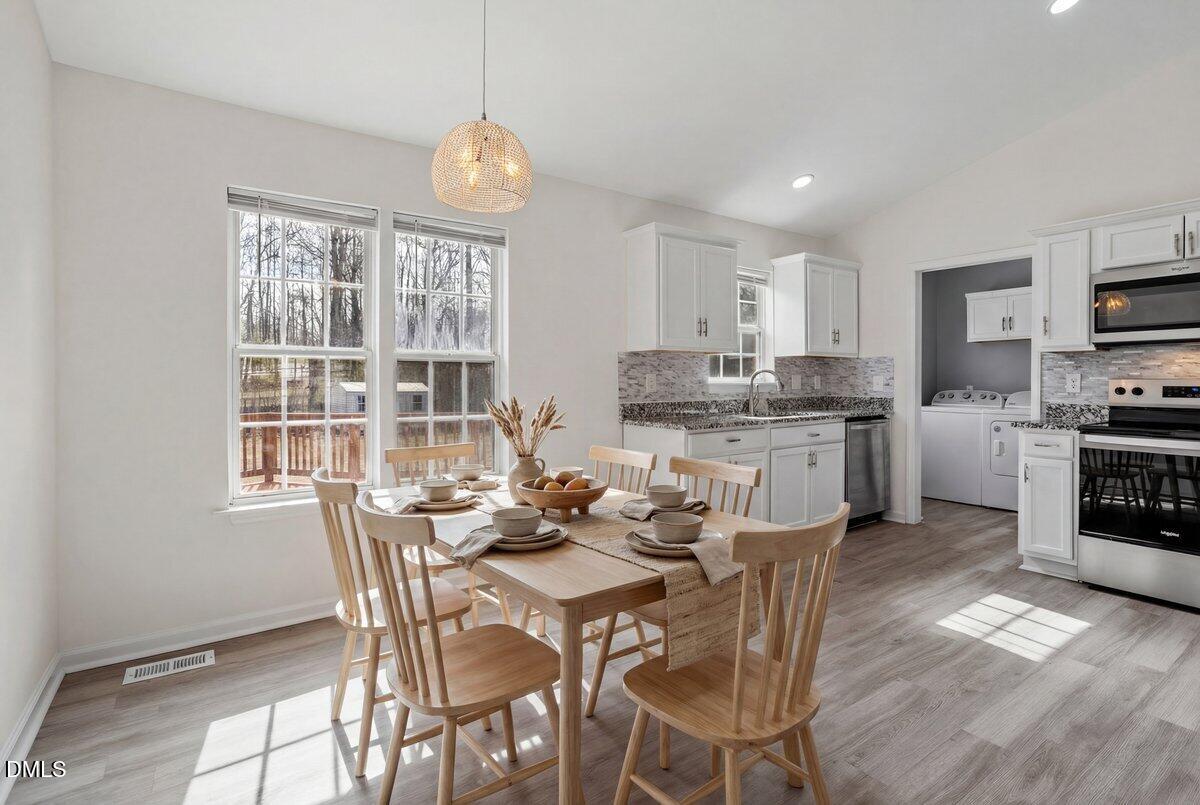 184 Hunters Way Angier, NC 27501 - Photo 9 of 39 184 Hunters Way 2776368_VS2 (1)