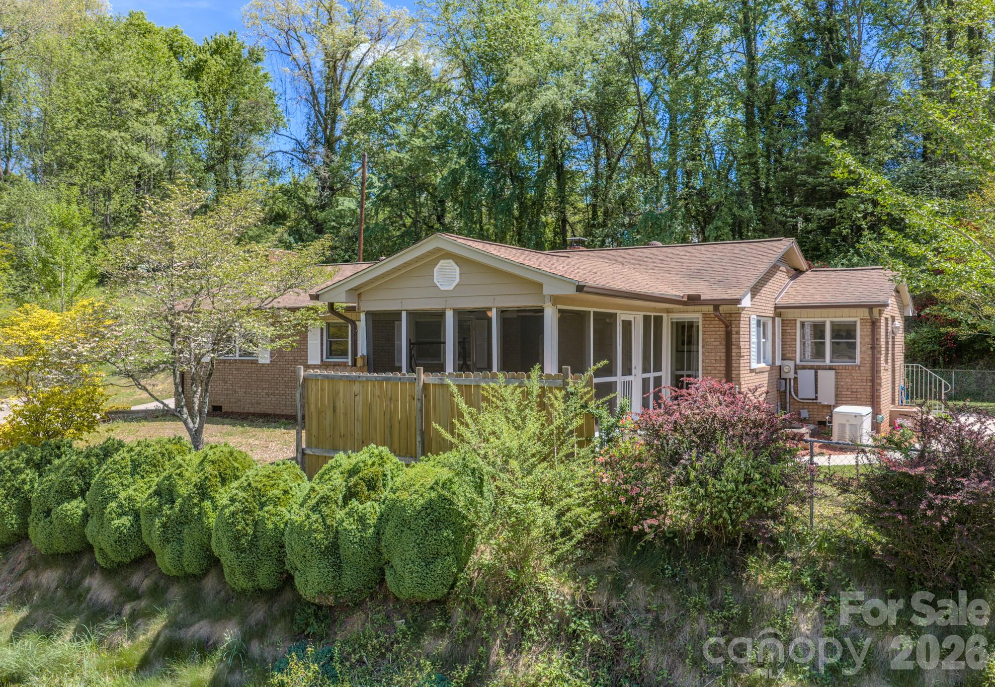 176 Sunny Street Marion, NC 28752 - Photo 1 of 36