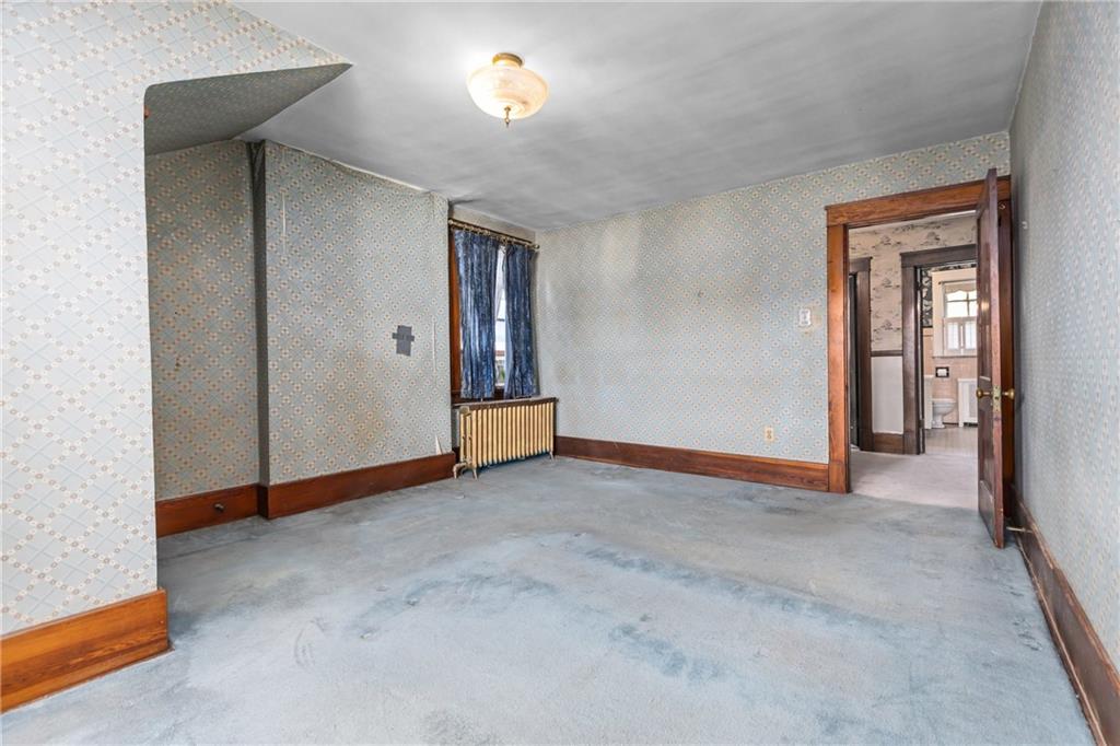 1050 Hiland Avenue Coraopolis, PA 15108 - Photo 20 of 33 an empty room with window