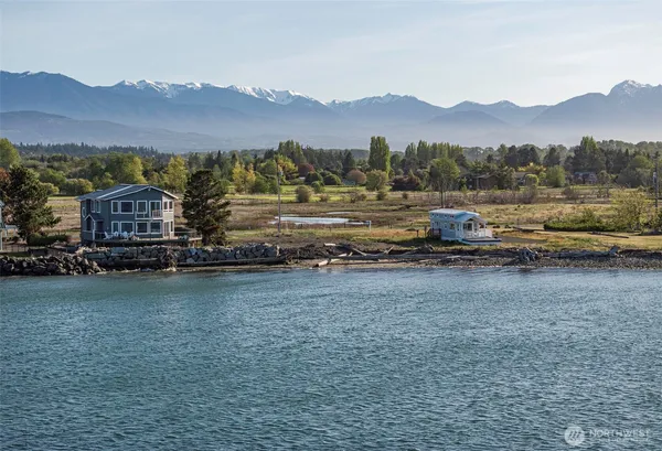 $475,000 | 381 3 Crabs Road, Sequim, WA 98382