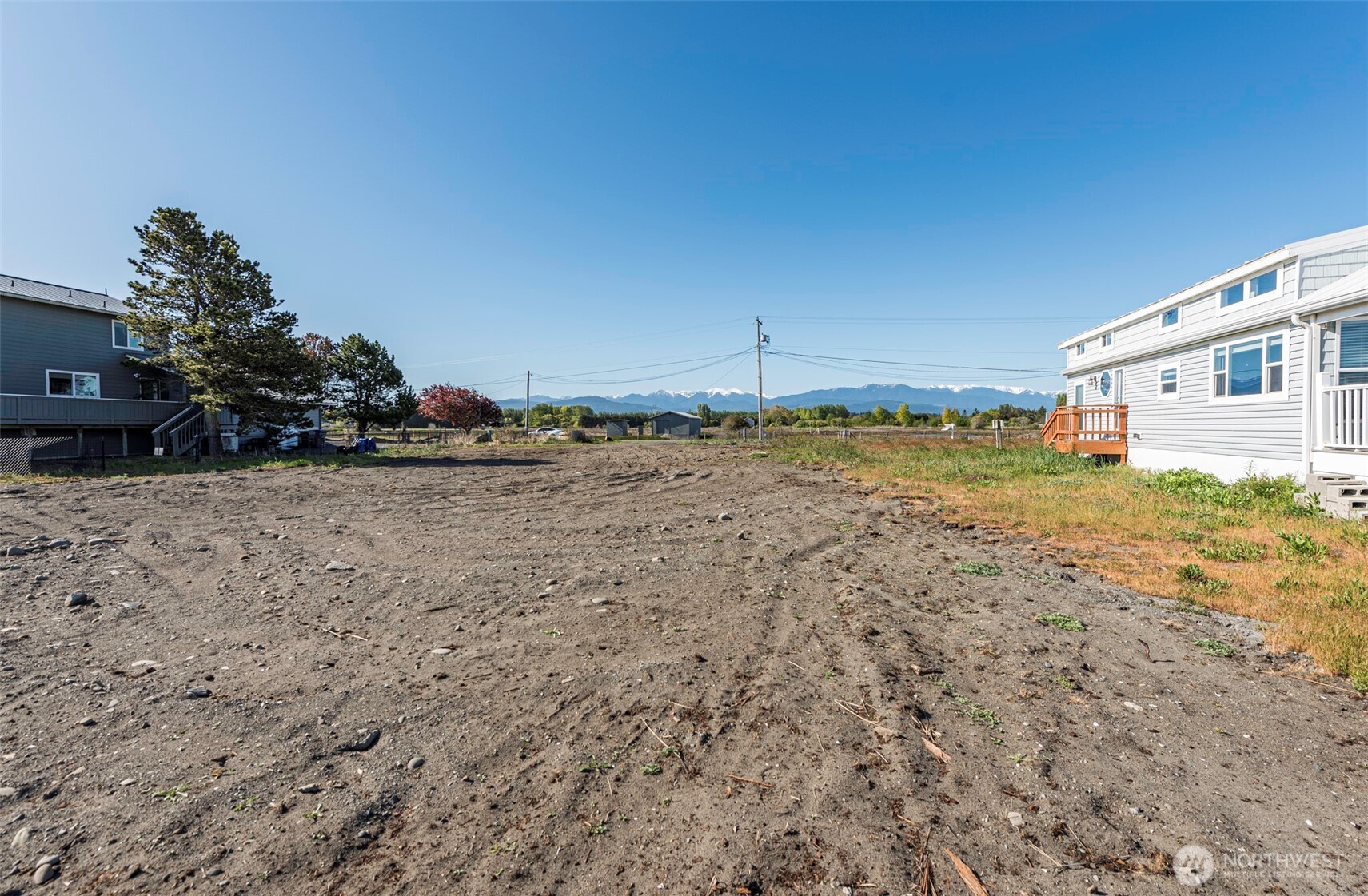 381 3 Crabs Road Sequim, WA 98382 - Photo 20 of 39