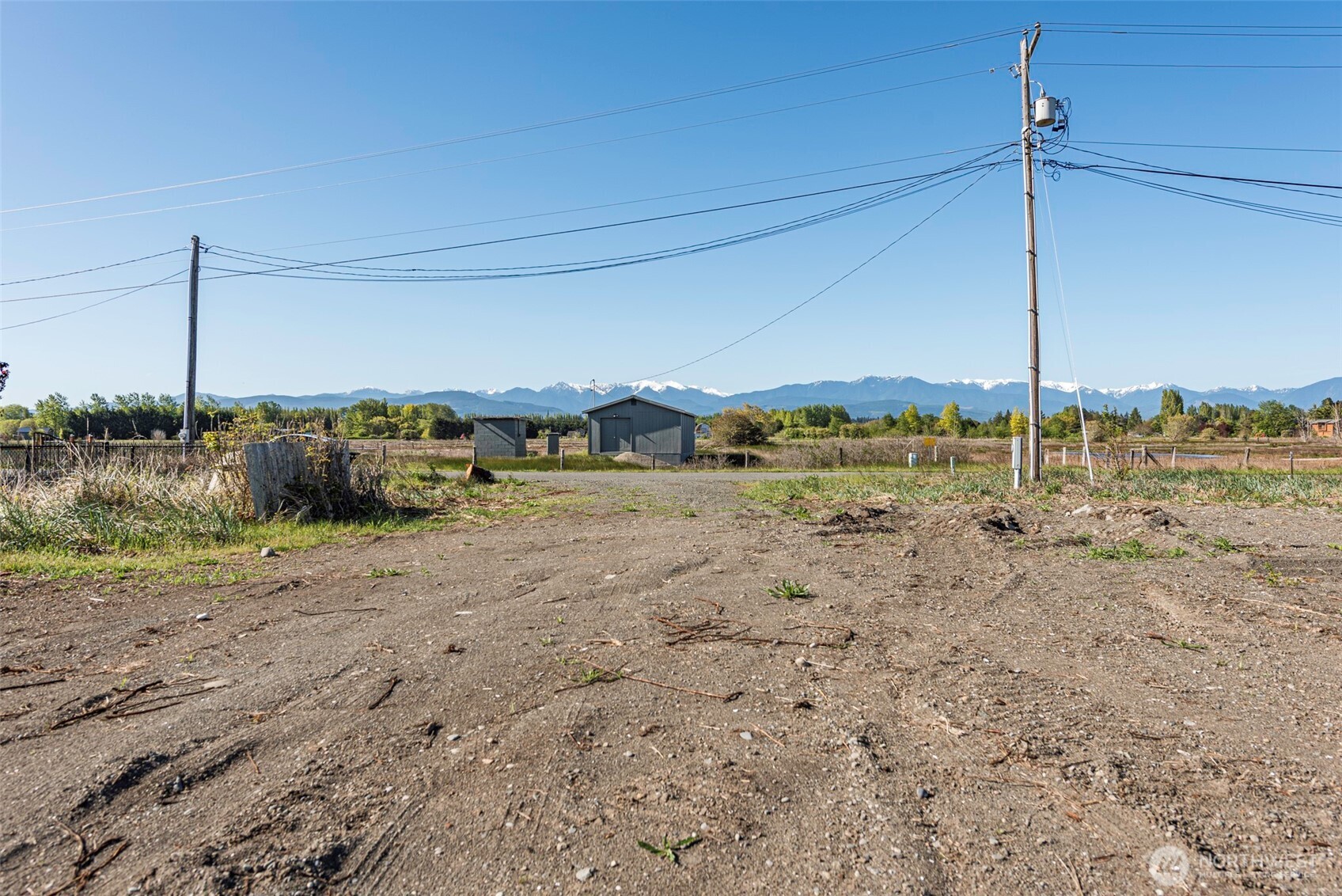 381 3 Crabs Road Sequim, WA 98382 - Photo 21 of 39