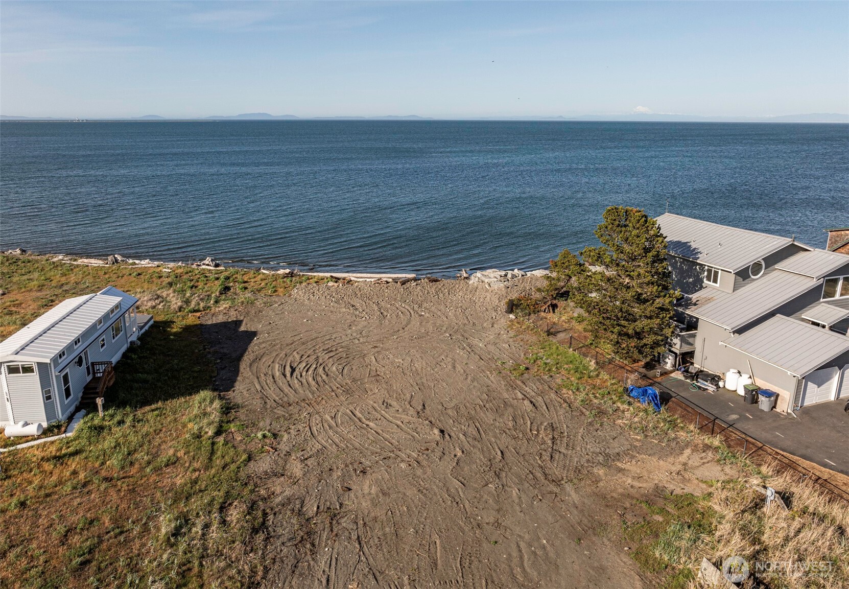 381 3 Crabs Road Sequim, WA 98382 - Photo 9 of 39