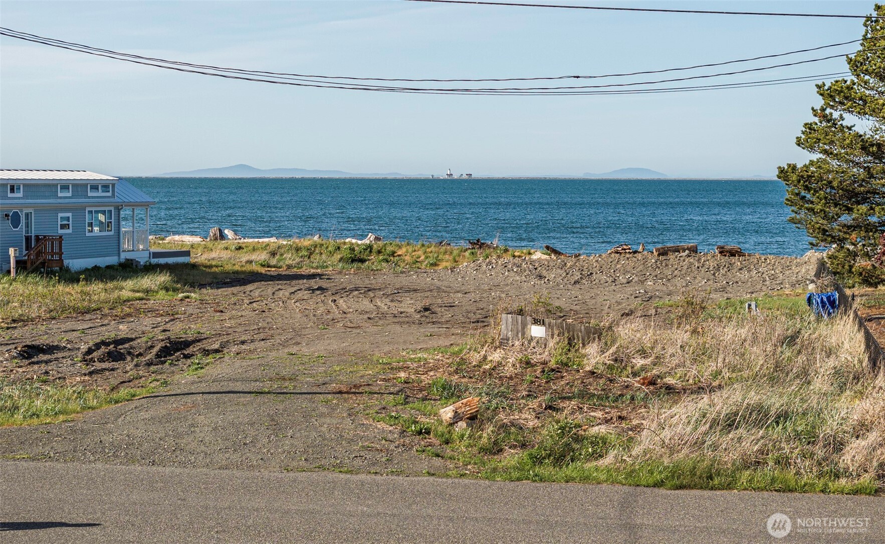 381 3 Crabs Road Sequim, WA 98382 - Photo 10 of 39