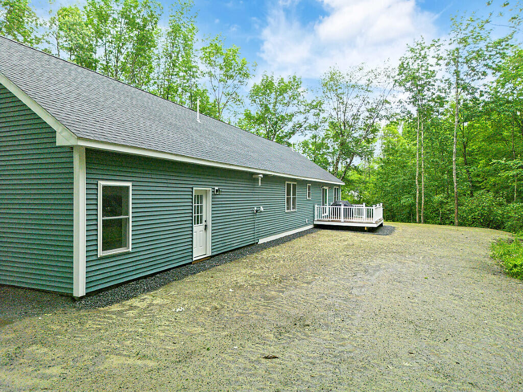 49 Lindsay Way Sidney, ME 04330 - Photo 11 of 62 1000014848
