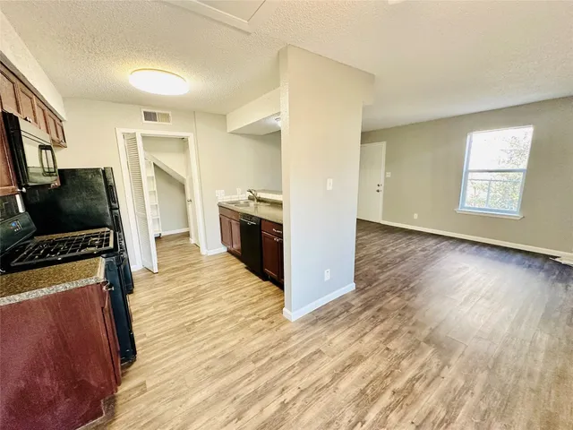 $829,900 | 1314 Southport Drive, Austin, TX 78704