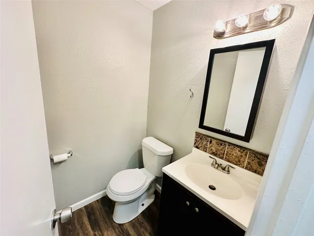 $829,900 | 1314 Southport Drive, Austin, TX 78704