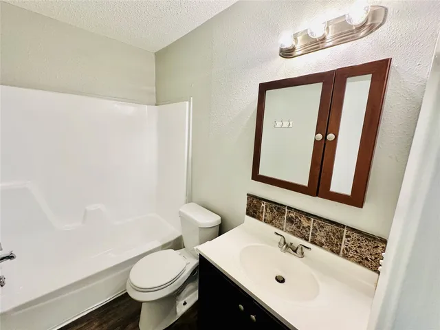 $829,900 | 1314 Southport Drive, Austin, TX 78704