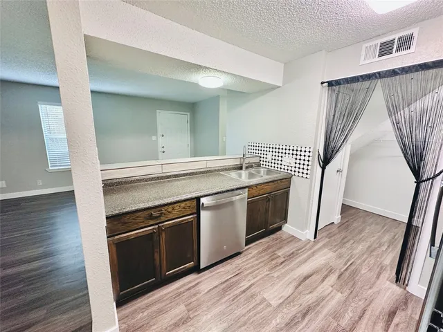 $829,900 | 1314 Southport Drive, Austin, TX 78704