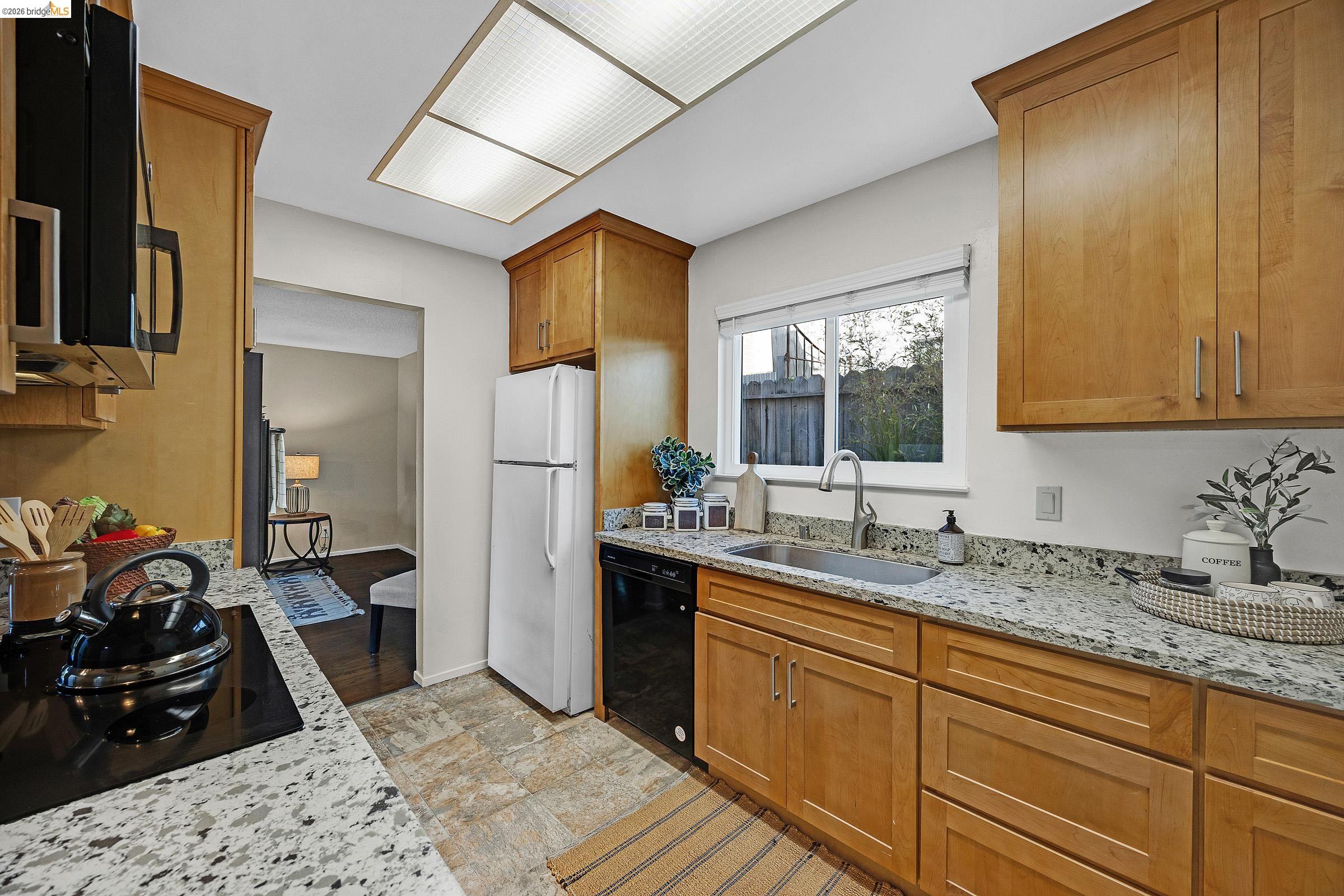 970 Kittery Way Pinole, CA 94564 - Photo 30 of 63