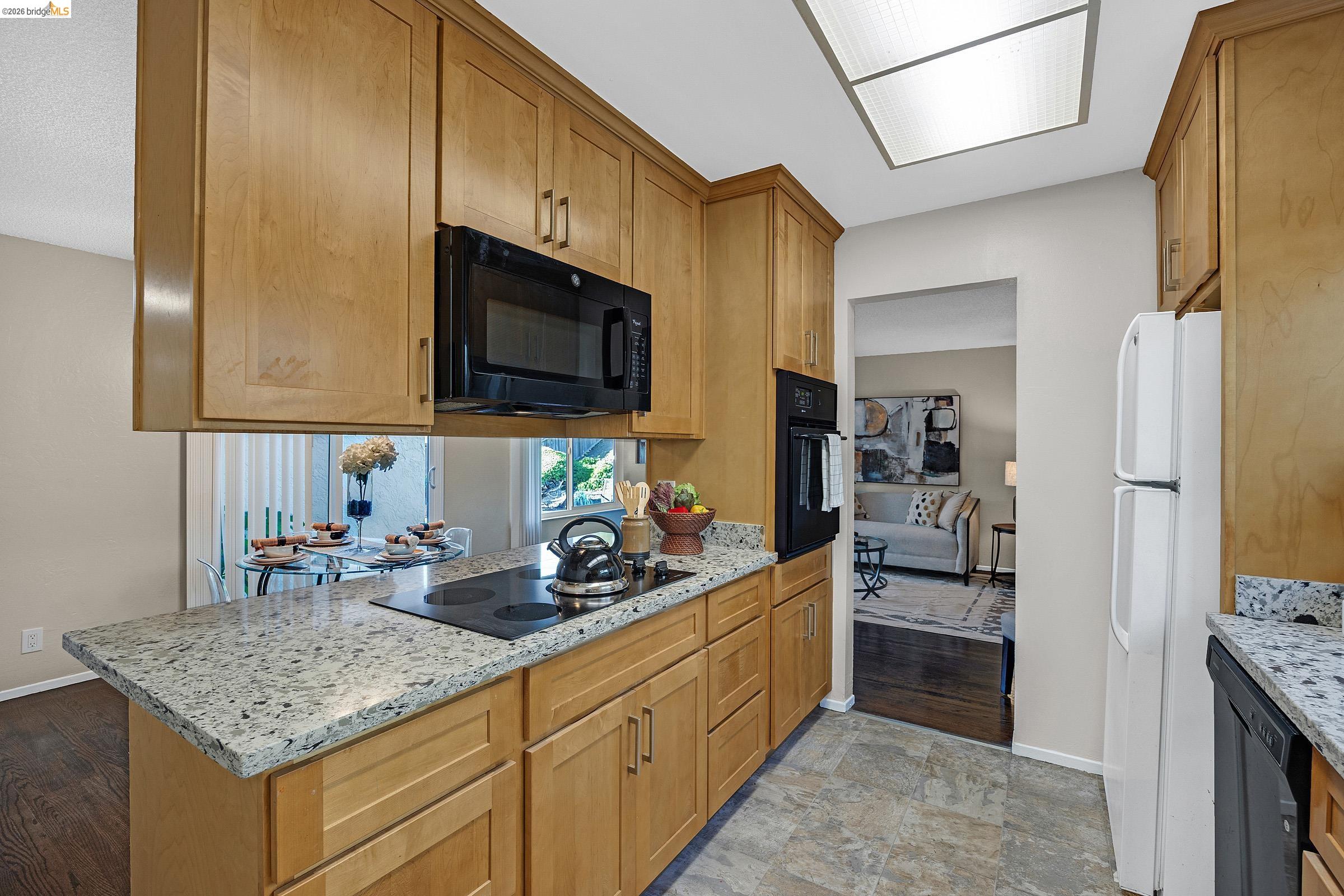 970 Kittery Way Pinole, CA 94564 - Photo 10 of 63