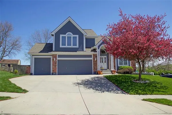 $385,000 | 1843 Loughrey Street, Liberty, MO 64068