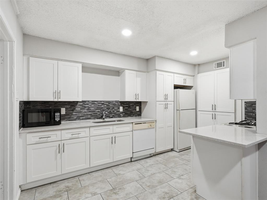 8121 Ferguson Road Dallas, TX 75228 - Photo 7 of 37