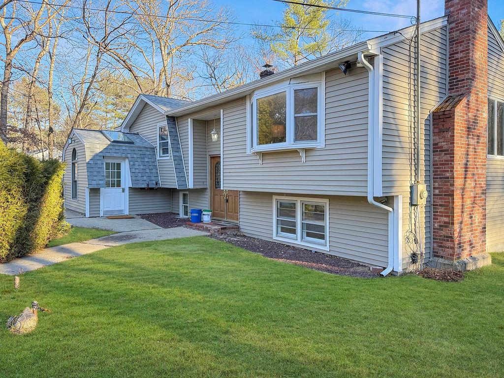 8 Cheney Drive Hudson, NH 03051 - Photo 5 of 57