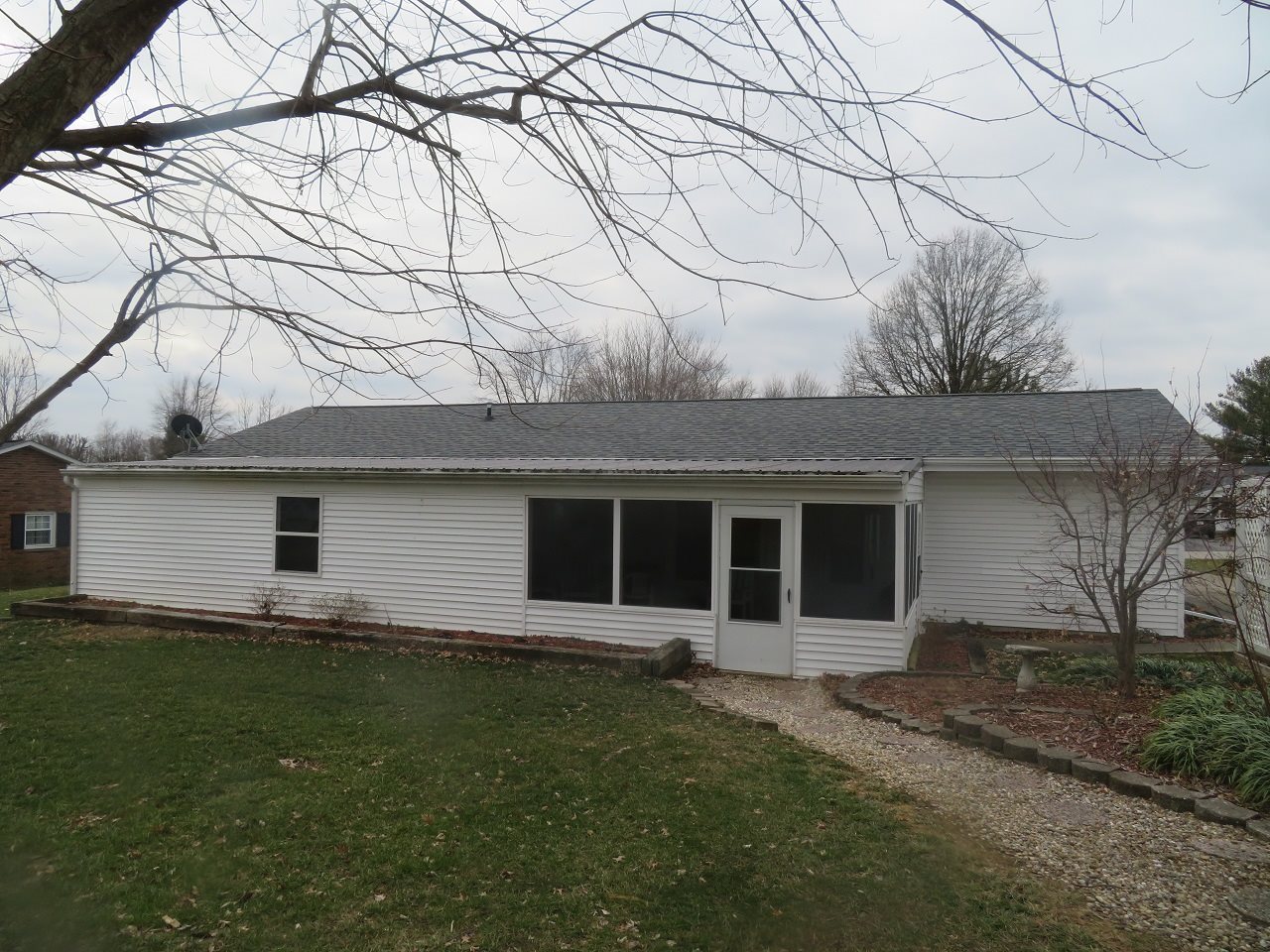 184 Country Court Road Loogootee, IN 47553 - Photo 2 of 16 Gallery Image 2