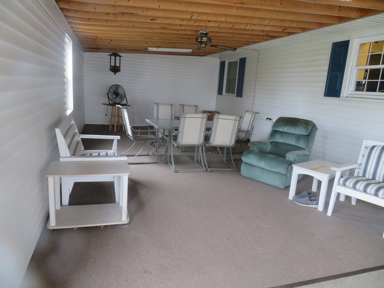 184 Country Court Road Loogootee, IN 47553 - Photo 13 of 16 Gallery Image 13