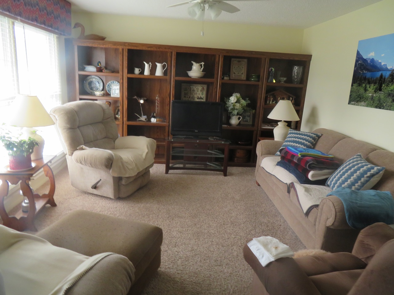 184 Country Court Road Loogootee, IN 47553 - Photo 3 of 16 Gallery Image 3