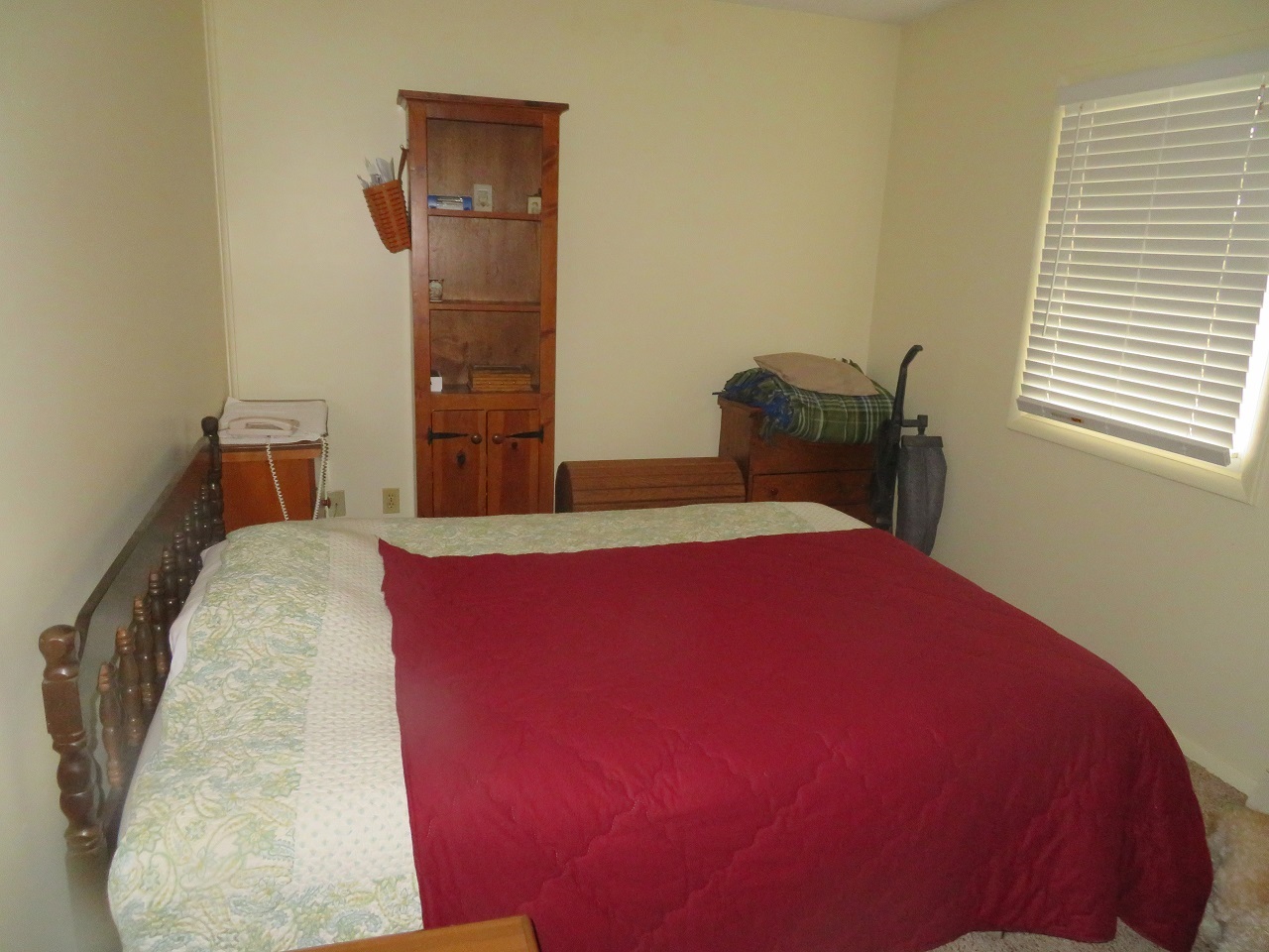 184 Country Court Road Loogootee, IN 47553 - Photo 6 of 16 Gallery Image 6
