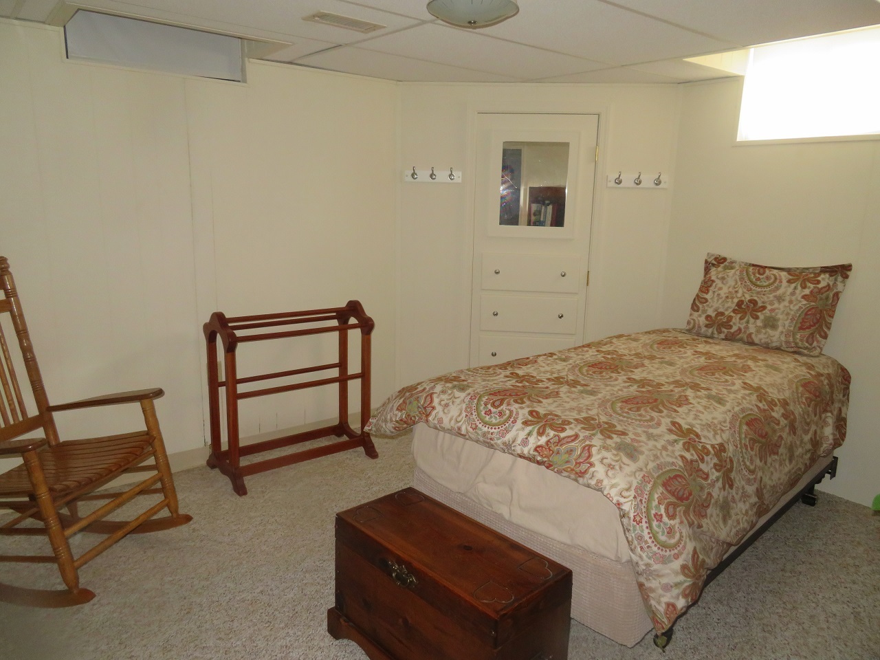 184 Country Court Road Loogootee, IN 47553 - Photo 8 of 16 Gallery Image 8