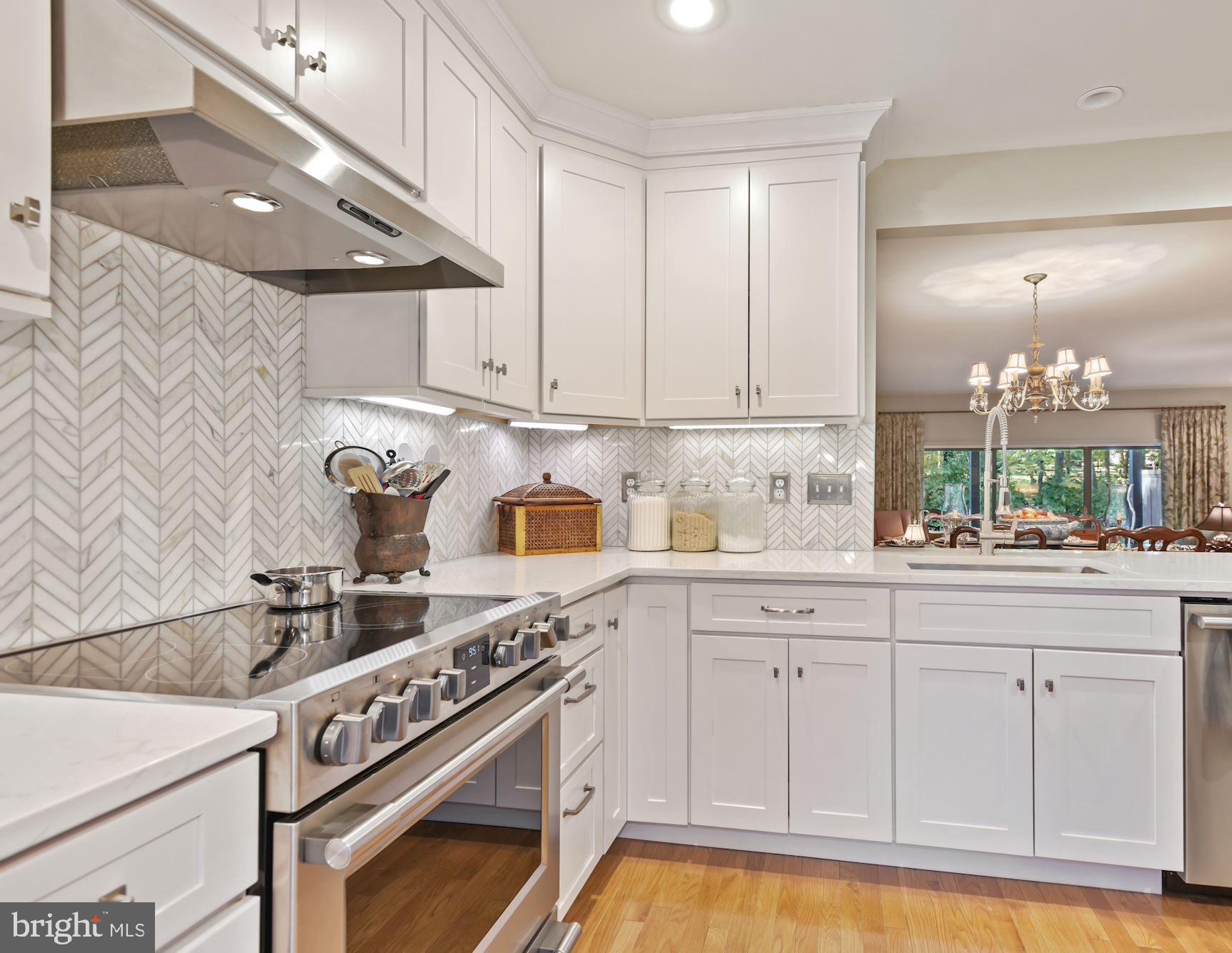 12027 Insha Court Reston, VA 20191 - Photo 3 of 27