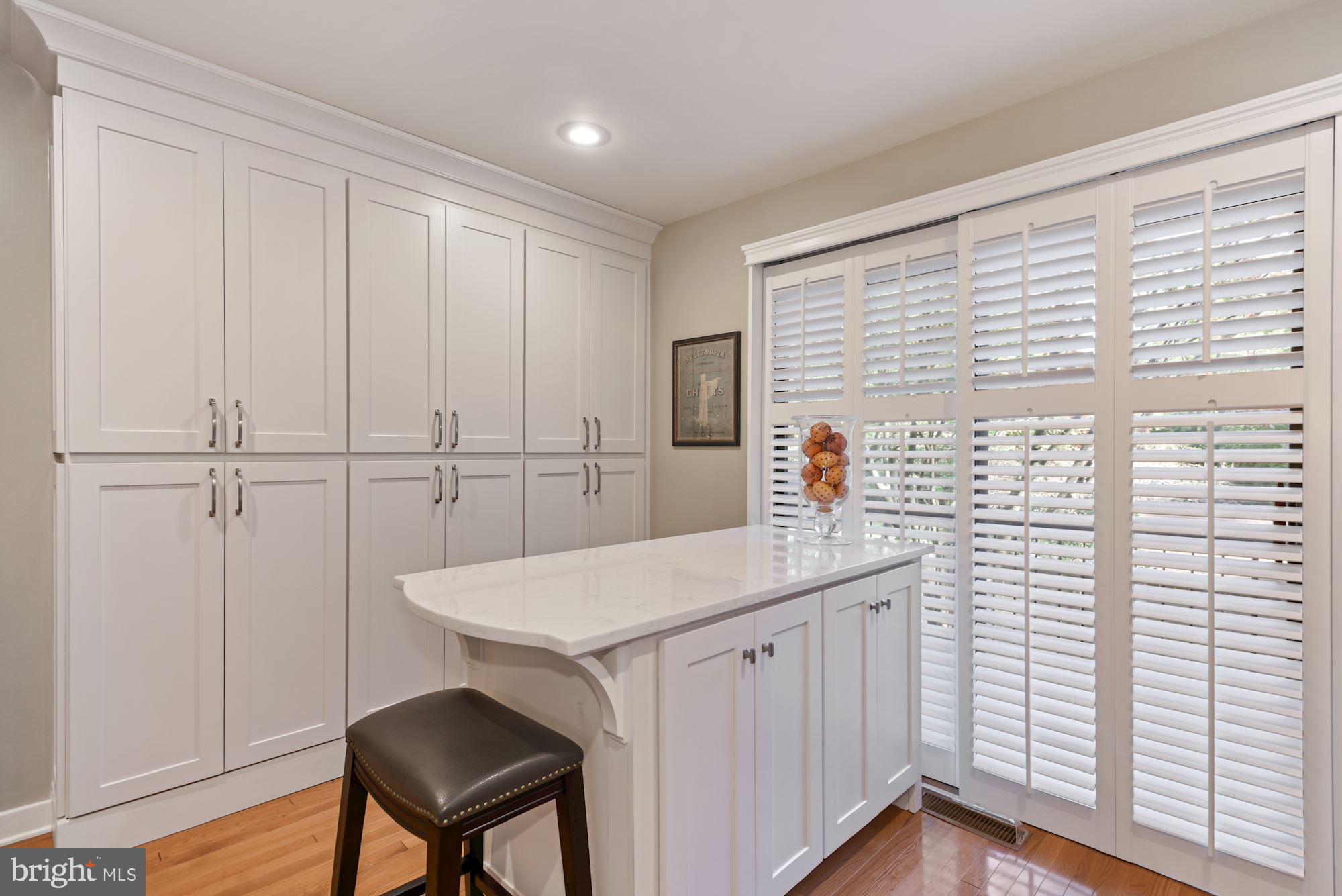 12027 Insha Court Reston, VA 20191 - Photo 5 of 27