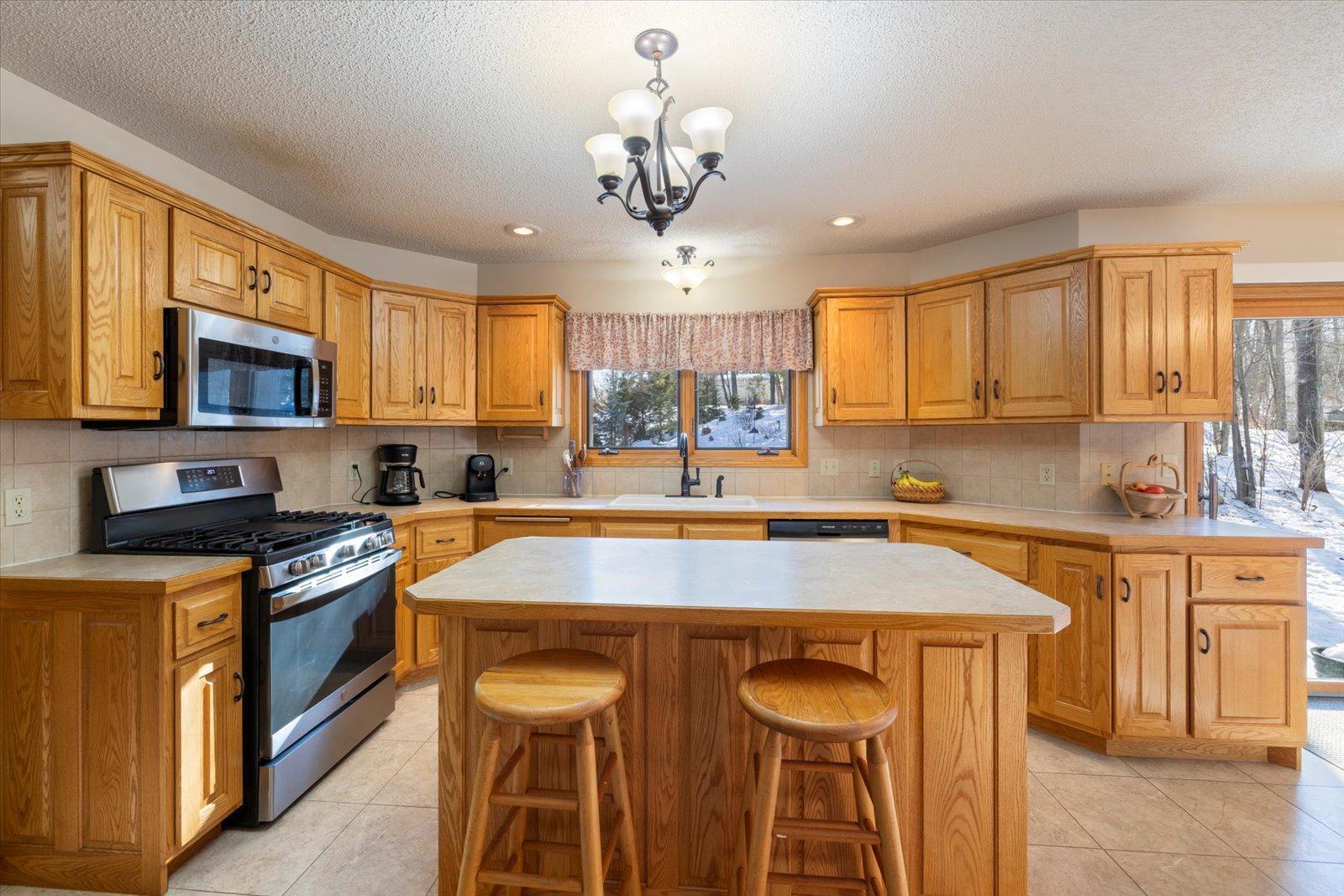 457 Southwest 14th Street Grand Rapids, MN 55744 - Photo 4 of 57