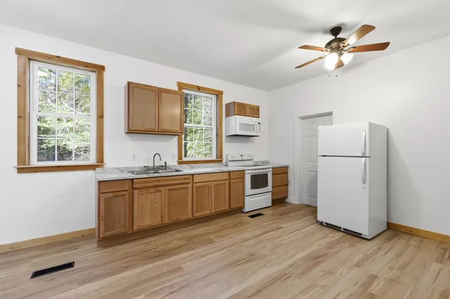 $299,000 | 613 Highway 118, Canaan, NH 03741