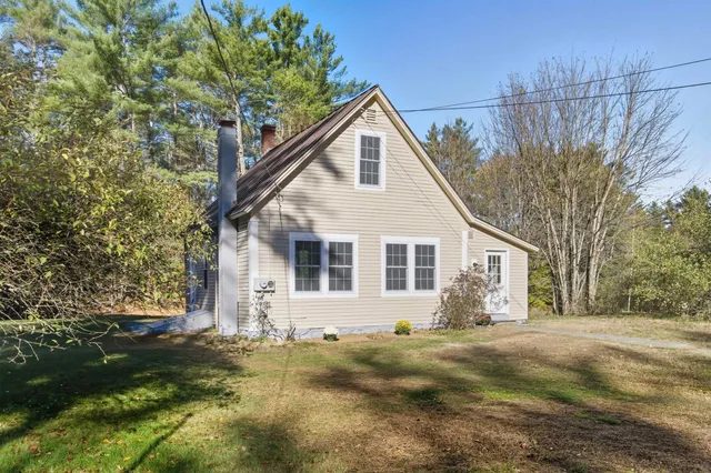 $299,000 | 613 Highway 118, Canaan, NH 03741