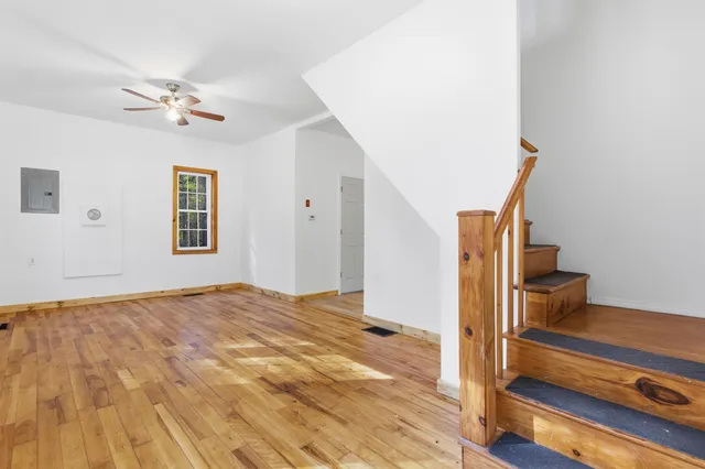 $299,000 | 613 Highway 118, Canaan, NH 03741