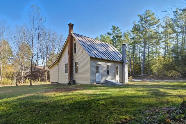 $299,000 | 613 Highway 118, Canaan, NH 03741