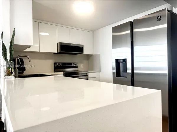 $309,999 | 2150 Sans Souci Boulevard, Unit A909, North Miami, FL 33181