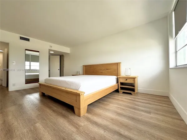$309,999 | 2150 Sans Souci Boulevard, Unit A909, North Miami, FL 33181