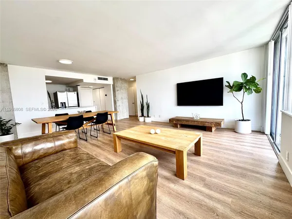 $309,999 | 2150 Sans Souci Boulevard, Unit A909, North Miami, FL 33181