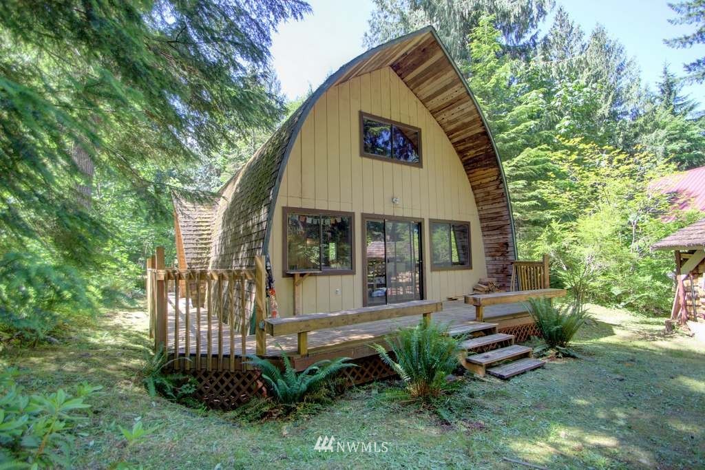 12040 Pinnacle Road Deming, WA 98244 - Photo 1 of 25 Gallery Image 1