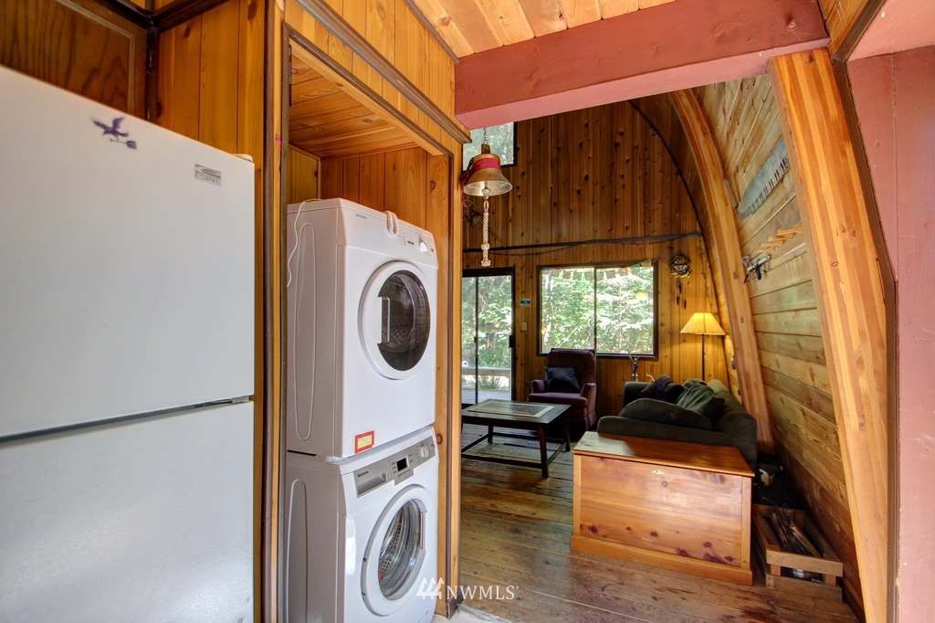 12040 Pinnacle Road Deming, WA 98244 - Photo 6 of 25 Gallery Image 6
