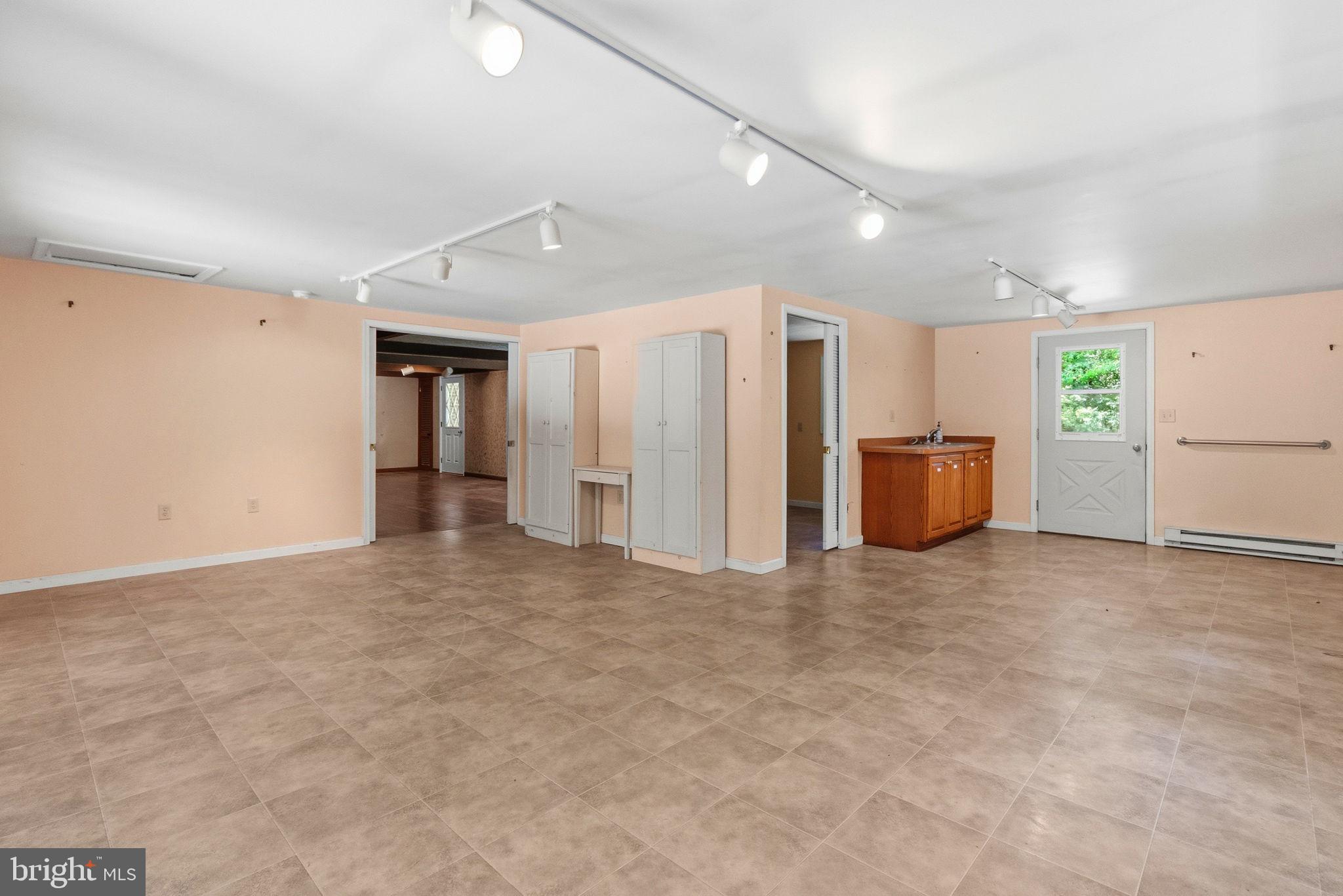 1701 Bahr Road Pottstown, PA 19464 - Photo 16 of 48