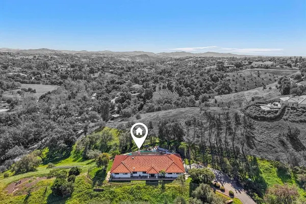 $1,465,000 | 707 Live Oak Park Road South, Fallbrook, CA 92028