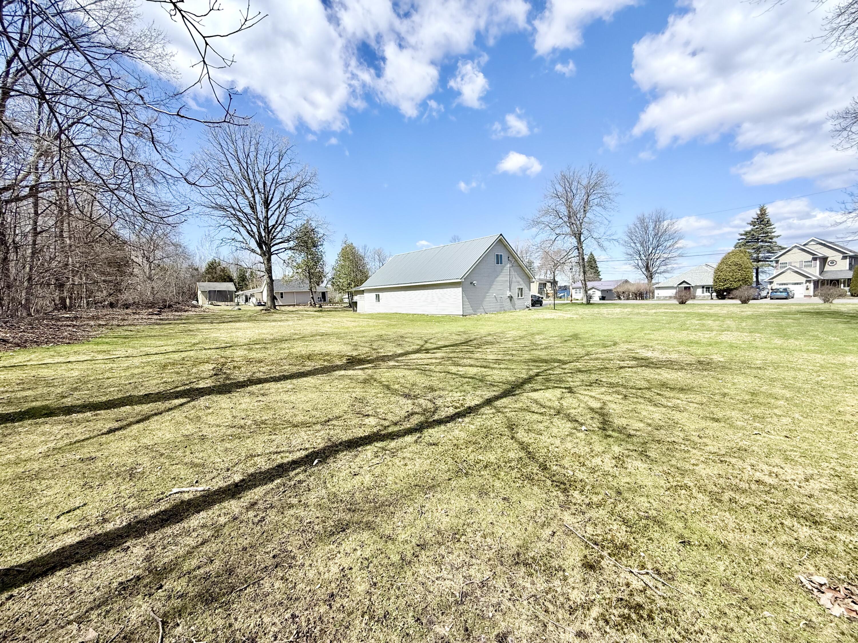 142 Algonquin Park Road Plattsburgh, NY 12901 - Photo 39 of 44 Yard
