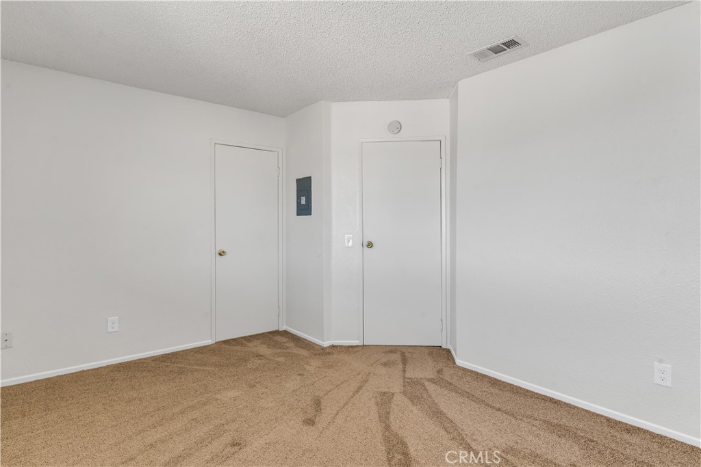 8922 I Hesperia, CA 92345 - Photo 13 of 17