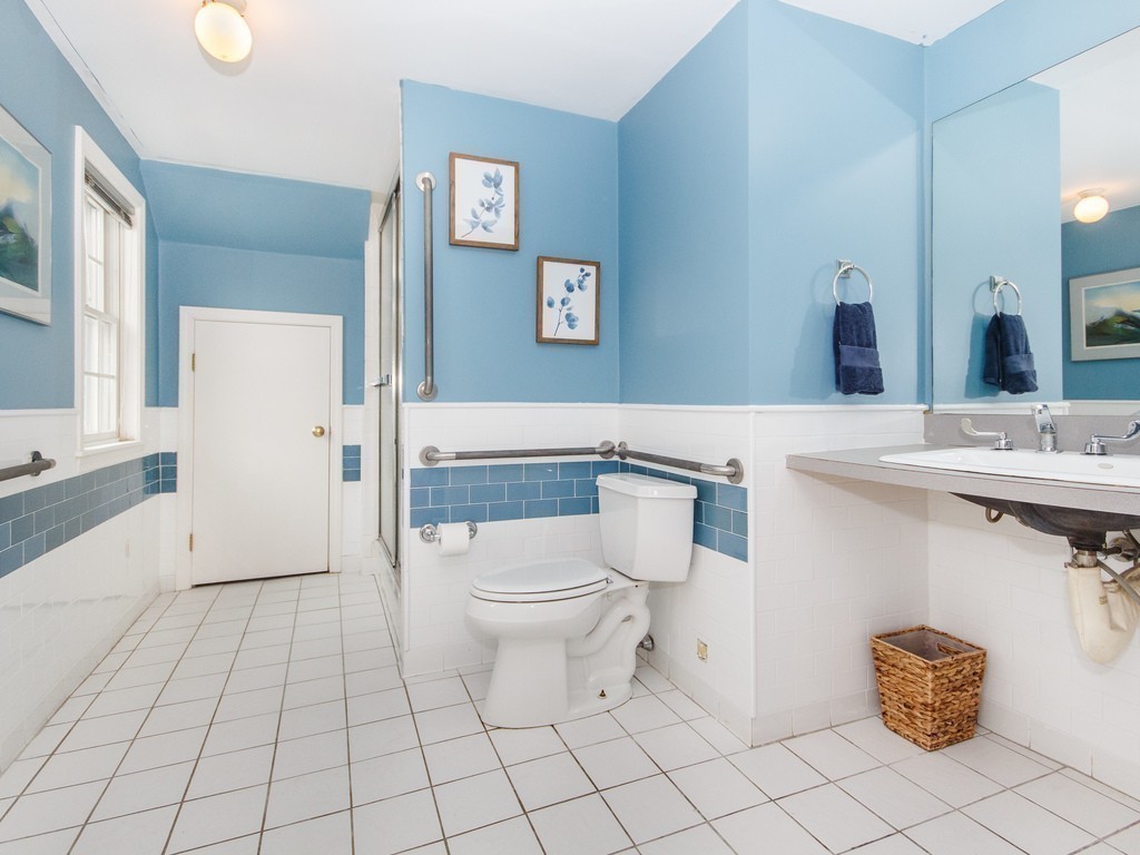 125 Loring Road Winthrop, MA 02152 - Photo 14 of 23 Gallery Image 14