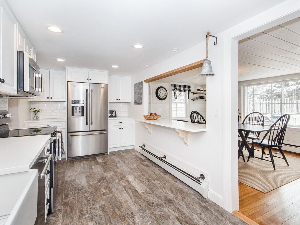 125 Loring Road Winthrop, MA 02152 - Photo 6 of 23 Gallery Image 6